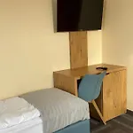 Ubytování v soukromí Adania 1 *