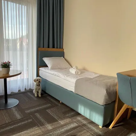 Adania 1 * 格里兹鲍