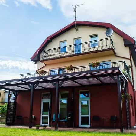 ホームステイ Adania 1 *